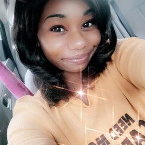 Meet your Posher, Kimberly